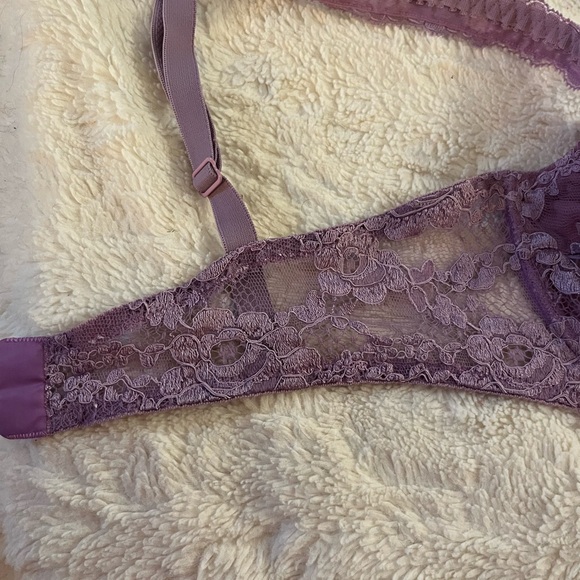 La Perla Lavender Lace Bra - Picture 3 of 7